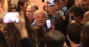 Lula agradece votos e diz que teve de vencer intromissão vinda de fora