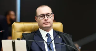 Zanin manda ampliar horário de votação até as 19h em todo o país
