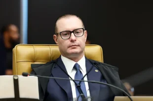 Zanin manda ampliar horário de votação até as 19h em todo o país